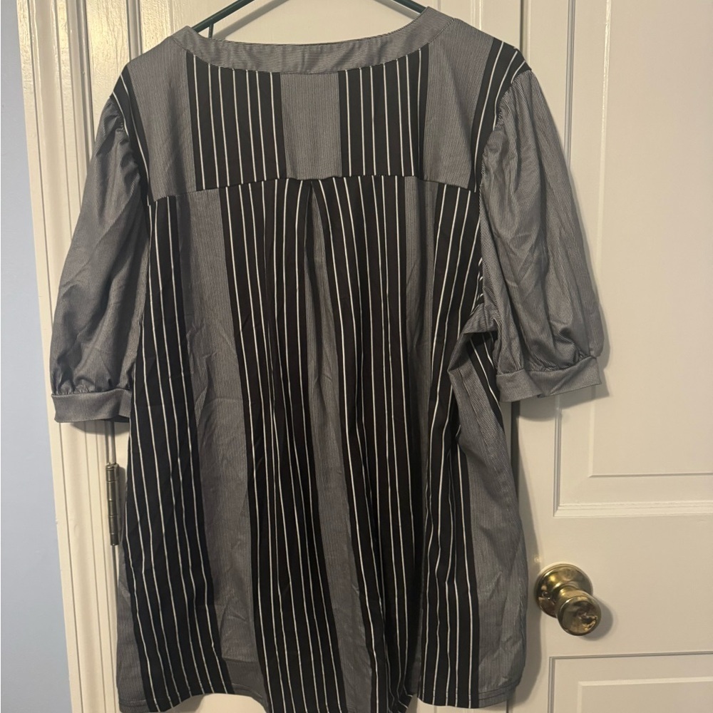 Super cute structured striped V-Neck. Casual to business casually. Never worn. - Picture 8 of 10